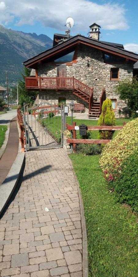 Apartment Casa Vacanza La Chenal Aosta